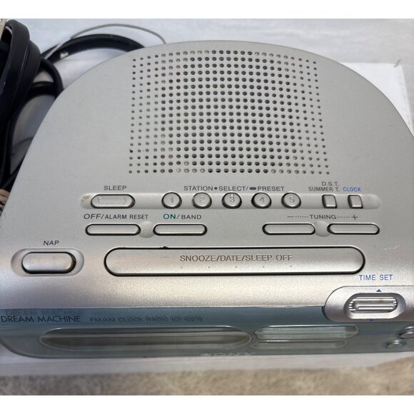 Sony Dream Machine FM/AM Clock Radio ICF-C273 With Dual Alarms & Snooze Function - Picture 4 of 9
